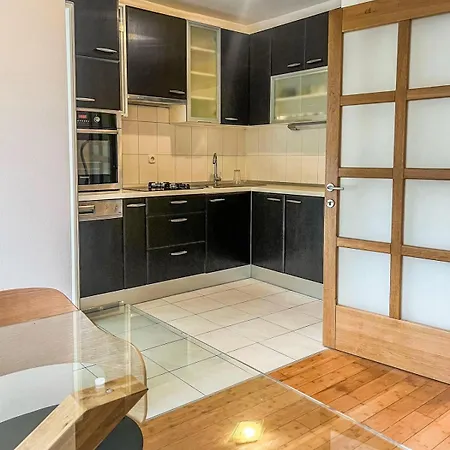 Lara - Spacious And Comfortable 2-bed, 2-bath アパート *